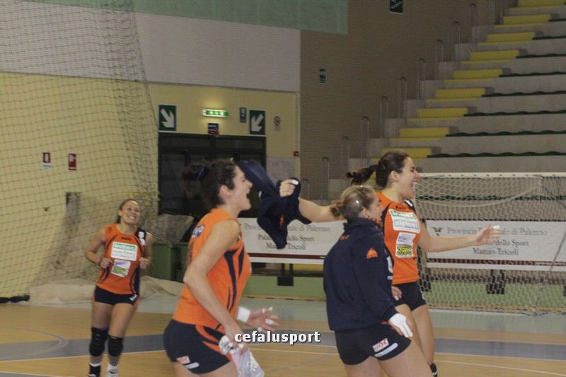111221 stefanese 322_tn.jpg
